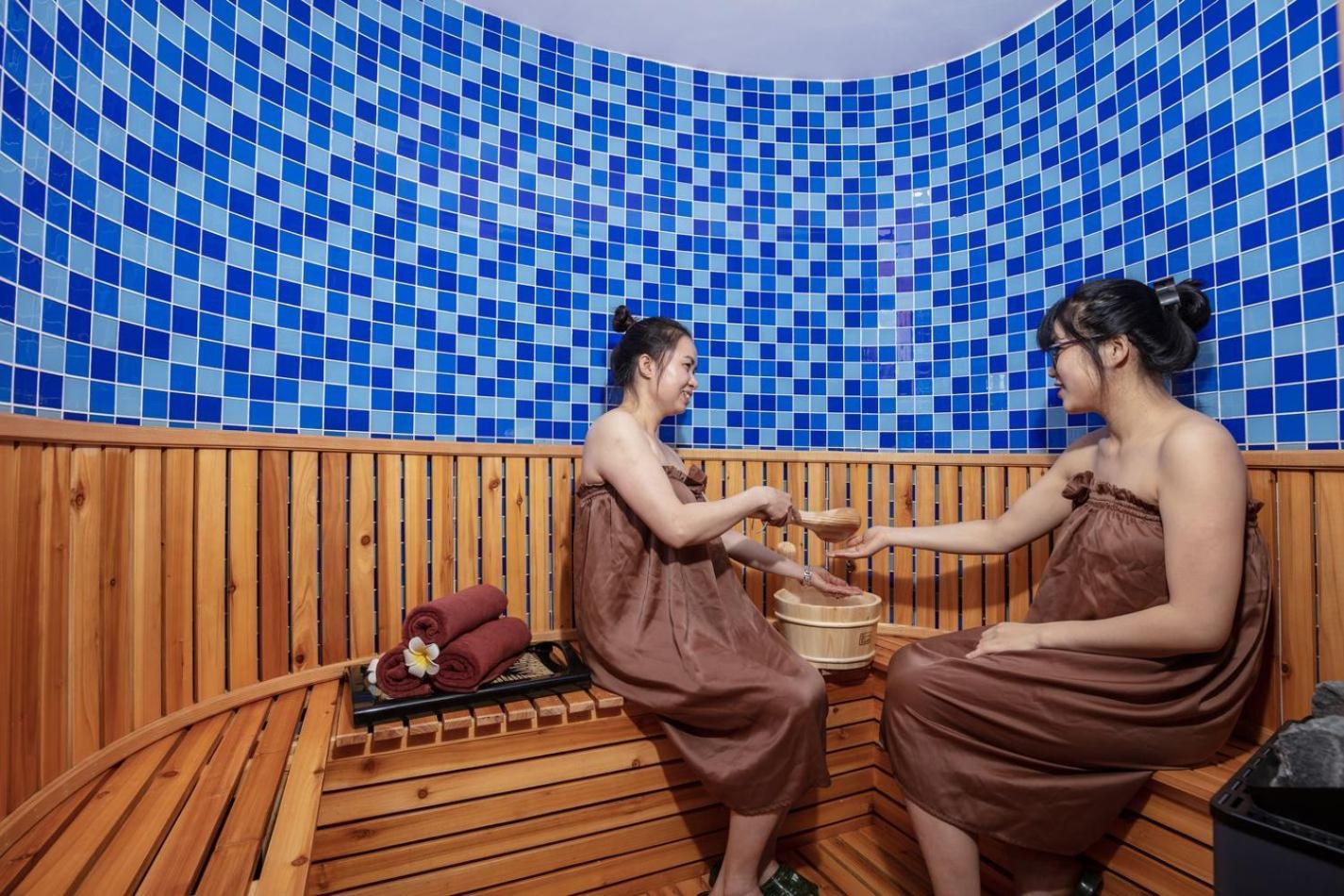 Khách sạn De 4*