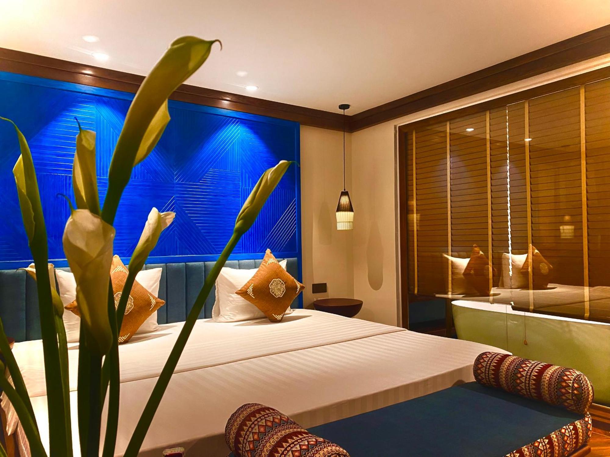 Khách sạn De 4*
